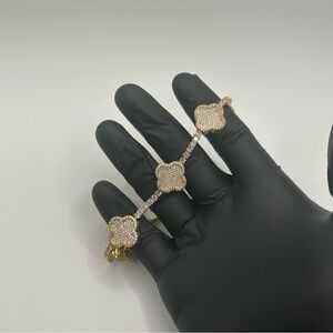 Moissanite Clover Tennis Bracelet VVS1 Gold Brand New Insane Shine High Quality